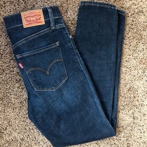 Levi Jeans Size 25